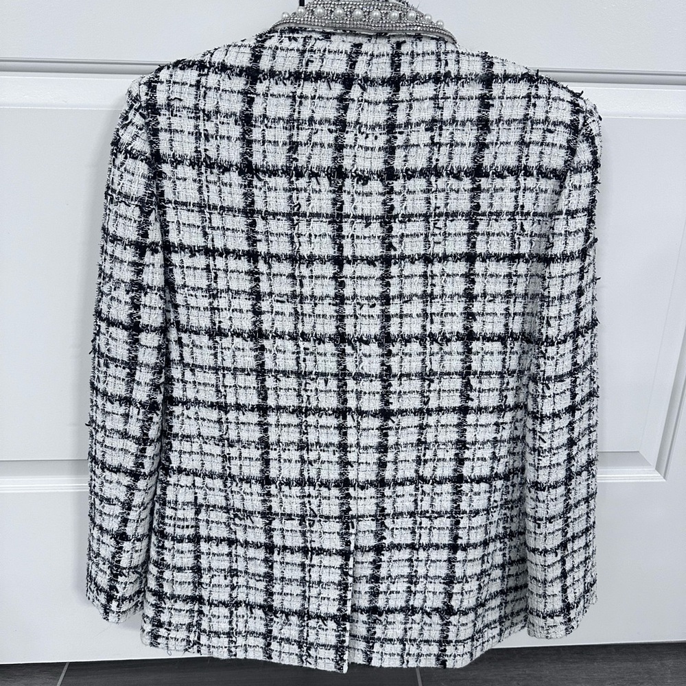 ALICE + OLIVIA 
Brand New Tweed Embellished Justin Blazer size 0 - Picture 4 of 6